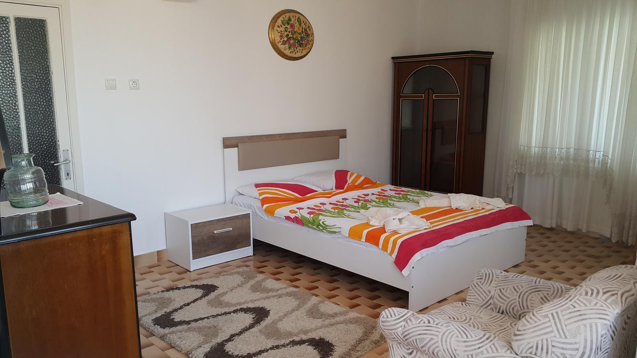 Ayvalik Pansiyon Buitenkant foto