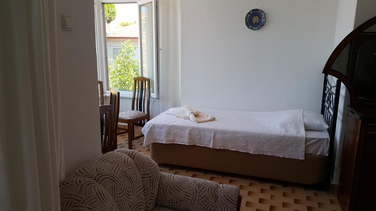 Ayvalik Pansiyon Buitenkant foto